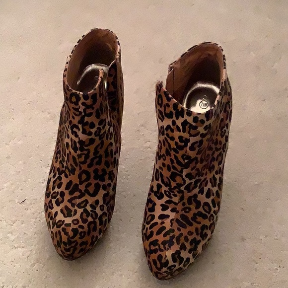 Animal print boot - Picture 2 of 4